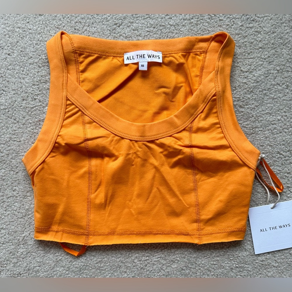NWT Revolve - All The Ways - Odell crop top - size xs
